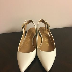 CALVIN KLEIN Womens leather kitten heels off-white/natural  6.5